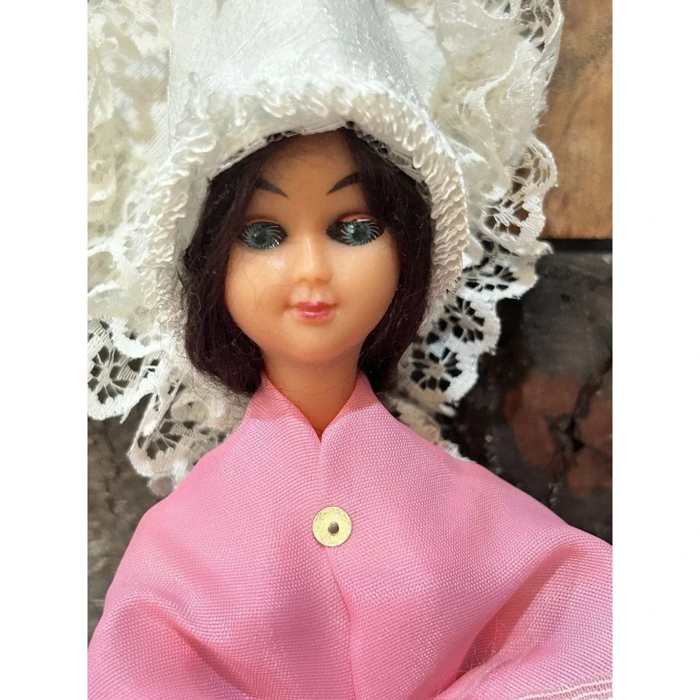 Vintage Italian‎ Girl Doll Traditional Dress Plastic Sleepy Eye Doll